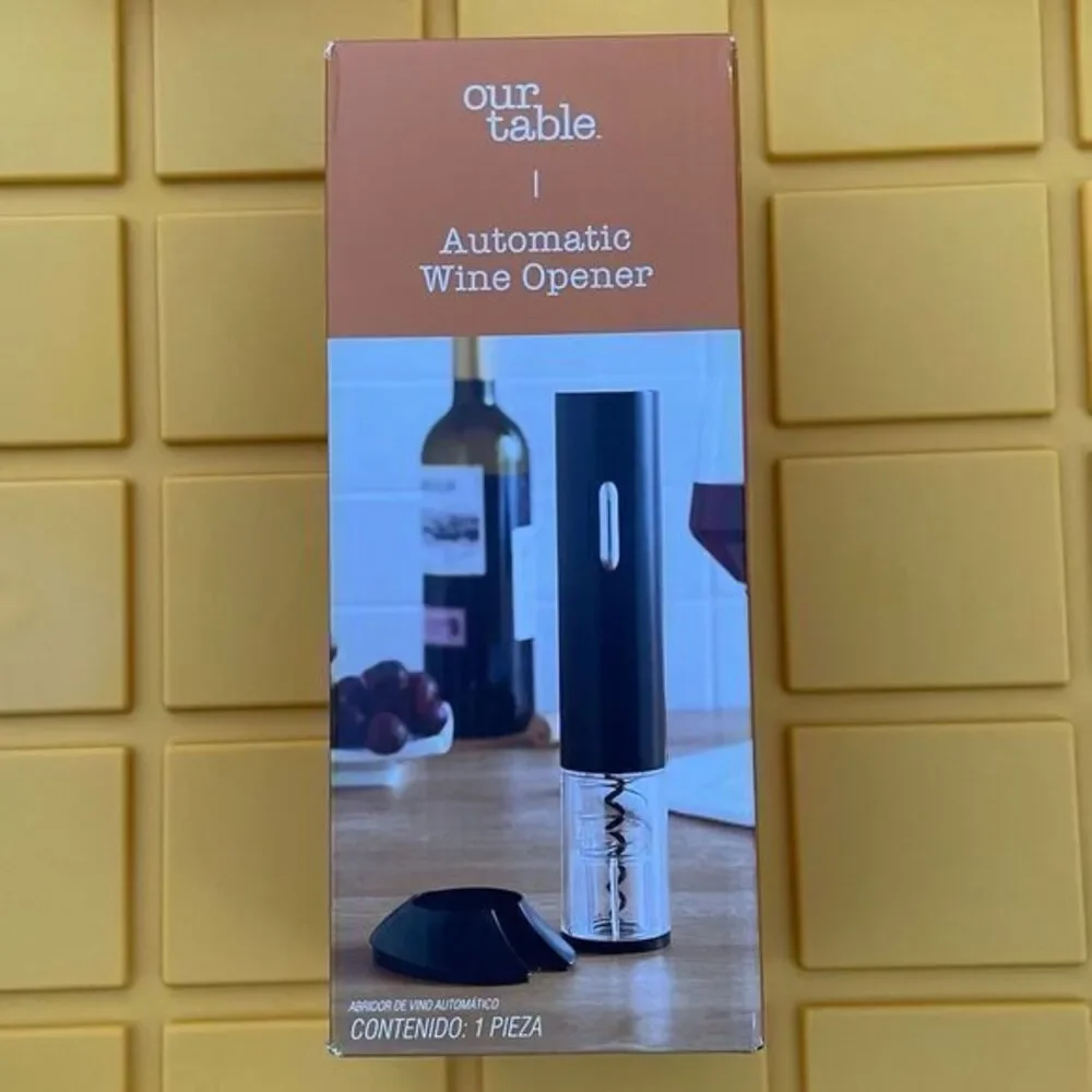 NWT Auto Wine Bottle Opener‎